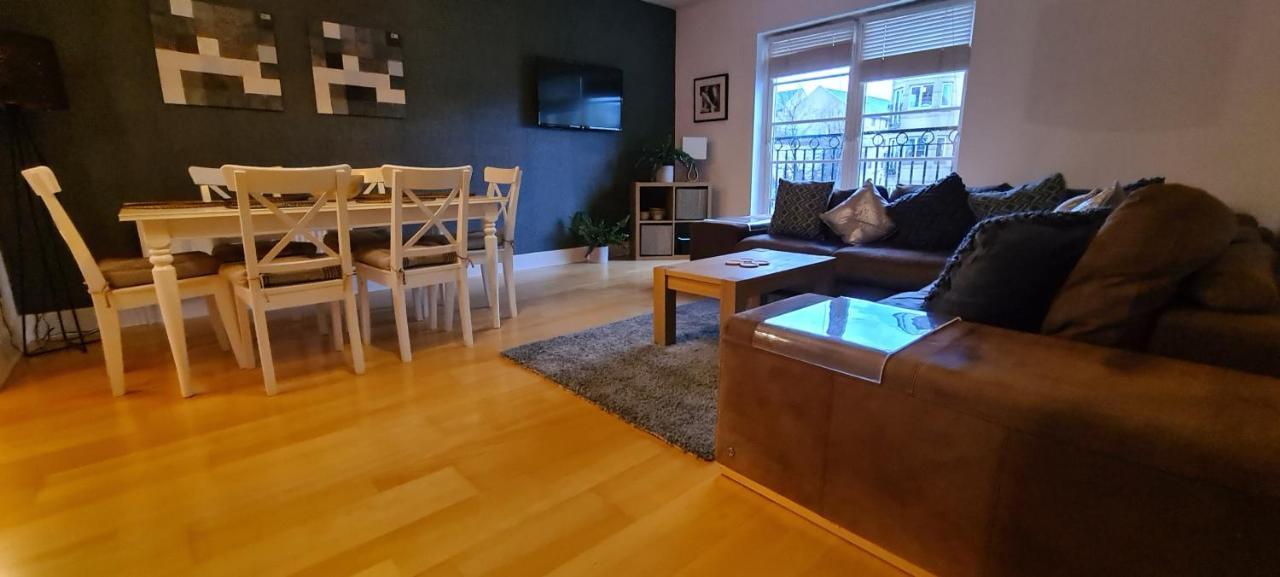 Pass The Keys Spacious 3Beds Flat Near City Centre - Free Parking Эдинбург Экстерьер фото